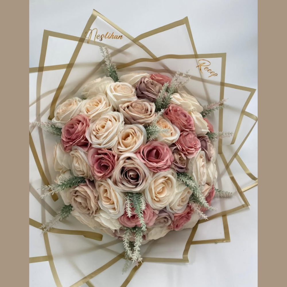 SOFT İSTEME ÇİÇEĞİ EL BUKETİ İSME ÖZEL TASARIM