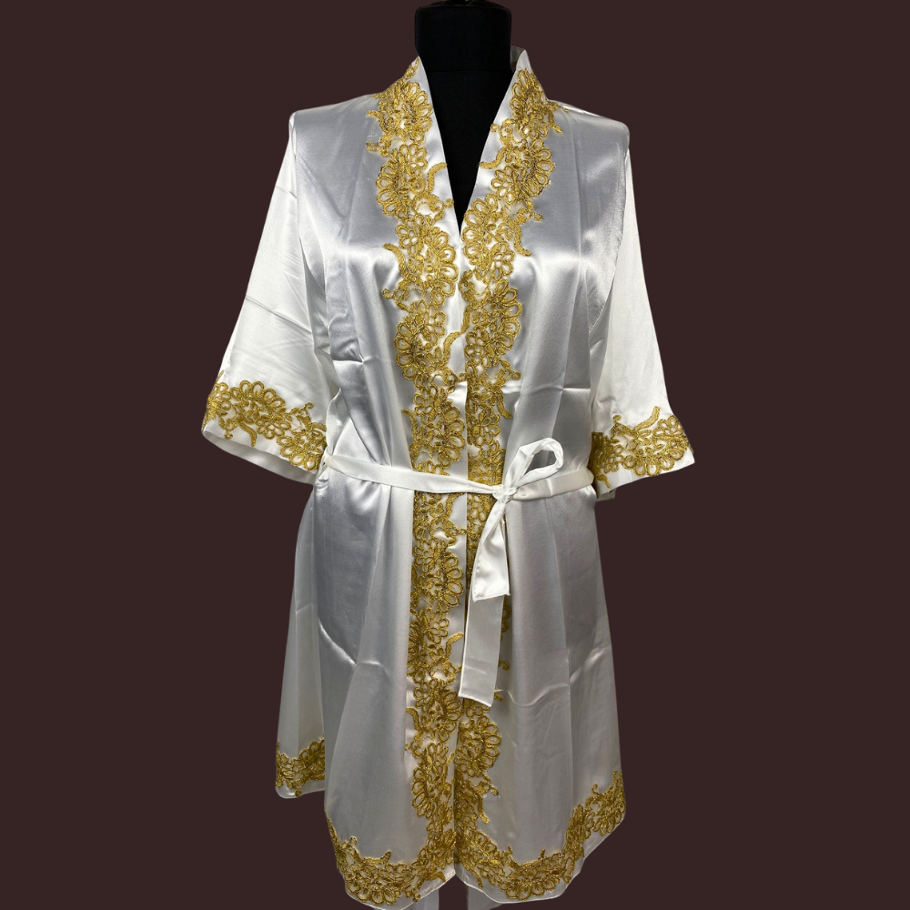 Beyaz Özel Tasarım Sabahlık- Gold Detaylı, İsme Özel