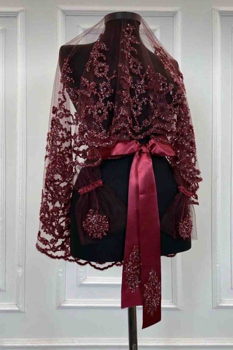 B75 BORDO YÜZ ÖRTÜSÜ ÇİÇEK TAŞ İŞLEMELİ DUVAK